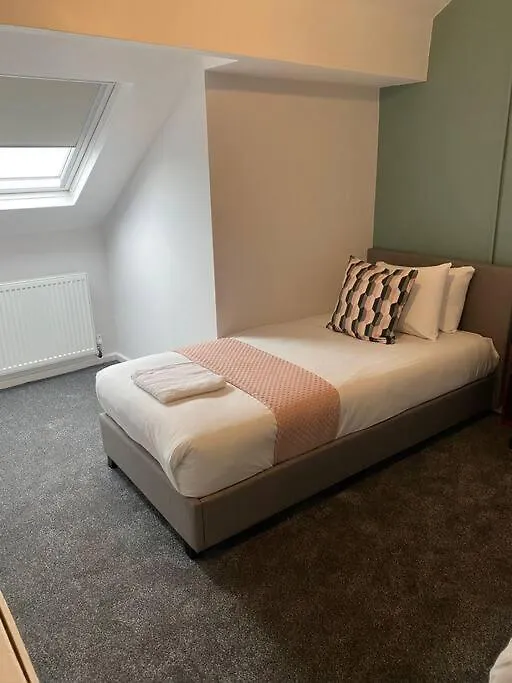Apartment 3-Bed House Near M1 & Meadowhall With Free Parking Brightside
