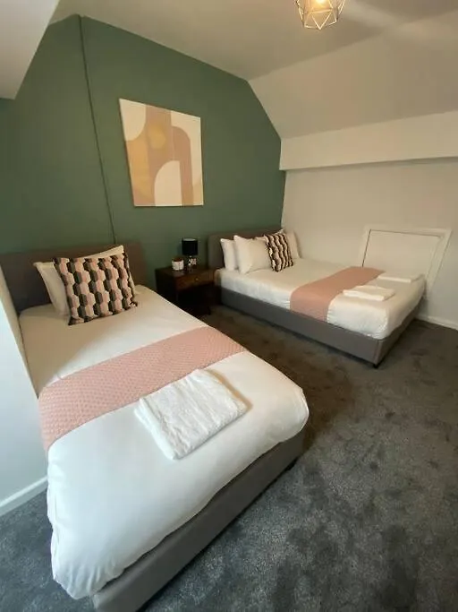 Apartment 3-Bed House Near M1 & Meadowhall With Free Parking Brightside United Kingdom